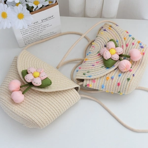 Sac à bandoulière en paille d'été pour femmes avec décor floral et cerises
