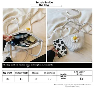 Size guide for straw flower bag with dimensions, shoulder strap length and capacity details