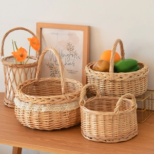 Rustic wicker picnic baskets with lace trim for fruit storage and home decoration