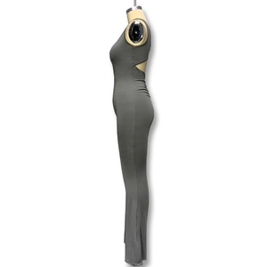 Zijaanzicht grijze mouwloze yoga jumpsuit met ruguitsparing en modieuze uitlopende broekspijp