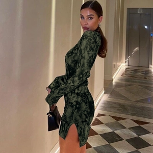 Robe Mini Moulante pour Femmes Imprimé Marbre Tie-dye Col Montant Manches Longues Sexy Fente Latérale Robe en Polyester Slim Fit
