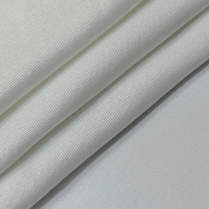 Macro close-up van witte ademende getextureerde stof met gedetailleerde weving en textuur