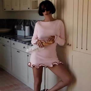 Robe Mini en Polyester Coupe Ajustée Femme Couleur Unie Manches Longues Volants Col Rond Robe Moulante pour Fête