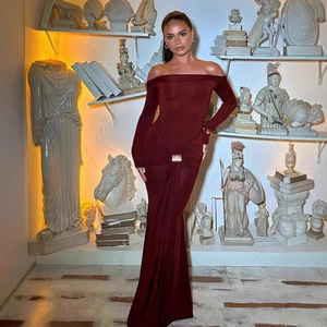 Women Off-the-Shoulder Long Sleeve Ruched Maxi Dress Elegant Bodycon Evening Party Gown With Metal Buckle Solid Color Dress
