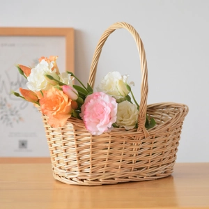 Handmade wicker storage basket with handle for flowers and fruit, pastoral wooden style