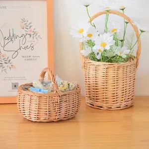Pastoral Bulrush Hand Woven Basket For Home Decoration Picnic Storage Flower Basket With Handle Natural Rustic Woven Organizer