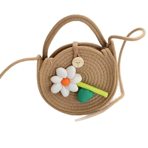 Sac de plage tressé fleur de marguerite avec bouton en bois et bandoulière pour filles