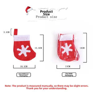 Detailed size chart showing dimensions for snowflake Christmas stocking decorations