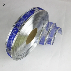 Nastro natalizio blu reale con stelle glitterate argento e bordo metallico, da 2,5 cm