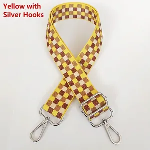 Bandoulière réglable pour sac à main avec motif damier jaune et crochets argentés