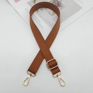 Bandoulière réglable marron caramel avec boucle en métal doré pour sacs à main