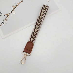 Short wrist strap phone lanyard with leaf embroidery and golden metal lobster clasp