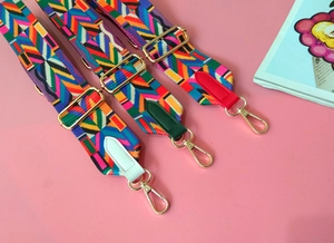 Détails des bandoulières réglables de style ethnique avec cuir et crochets en métal doré
