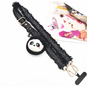Bandoulière pour téléphone rayée avec pochette panda en peluche et fermoirs dorés