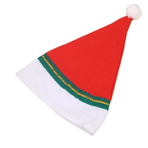 Klassische rot-weiße Weihnachtsmütze mit grünen Goldstreifen und weißem Bommel-Dekor
