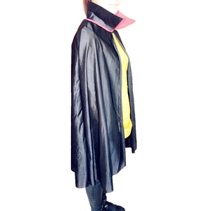 Double-sided black and red vampire cloak with high stand collar for Halloween cosplay