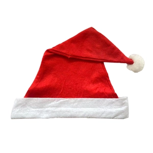 Bonnet de Noël rouge classique avec bordure en peluche blanche et pompon pour fêtes