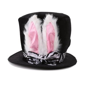 Haut-de-forme de Pâques avec oreilles de lapin blanches et ruban zébré noir