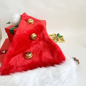 Bonnet de Noël en peluche rouge et blanc avec trois clochettes dorées et fourrure
