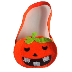 Halloween pumpkin slippers for children made of orange felt with a cute face design