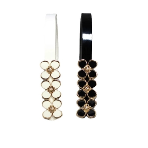 Ceinture fine élégante en cuir verni avec boucle fleurie pour robe de femme