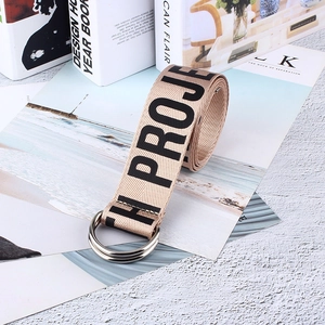 Ceinture en toile beige style urbain avec boucle double D-ring et imprimé Project