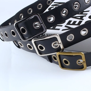 Lot de trois ceintures punk unisexes en similicuir noir avec œillets métalliques et boucle carrée
