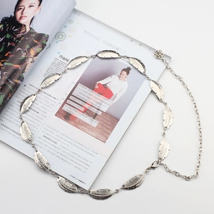 Elegant silver leaf chain belt with feather links and rose pendant for dresses
