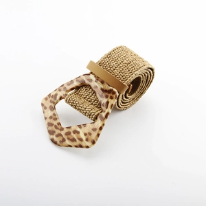 Cintura da donna in paglia intrecciata con fibbia a pentagono leopardata per abiti