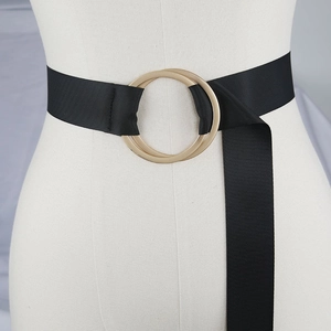 Minimalist black elastic belt for women with elegant double gold ring metal buckle