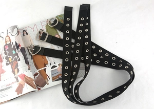 Tre cinture punk in tela nera con occhielli argentati e fibbie metalliche assortite
