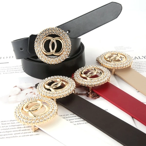 Cinture da donna in pelle con doppi anelli d'oro e fibbie rotonde con strass in cinque colori