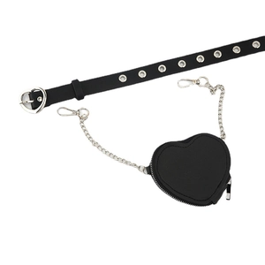 Punk Ledergürtel in Schwarz mit Herz-Schnalle und abnehmbarer Mini-Herztasche