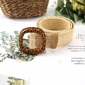 Bohemian straw woven belt for women with vintage leopard print square buckle decoration