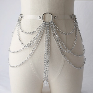 Chaîne de corps punk avec ceinture en PVC transparent et pompons en métal argenté