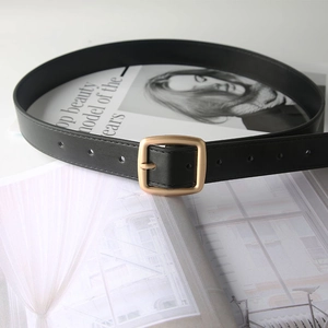 Minimalist black faux leather belt with matte gold square buckle for jeans decoration