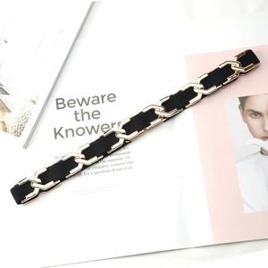 Ceinture élastique femme avec chaîne dorée hexagonale pour robes et manteaux