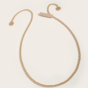 Chaîne de corps élégante en métal doré pour femmes avec boucle rectangulaire en perles