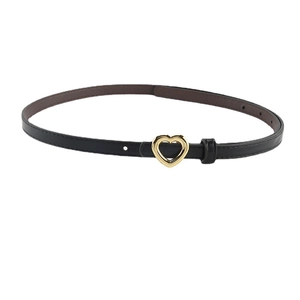 Ceinture fine en cuir noir pour femmes avec boucle cœur dorée pour pantalons et robes