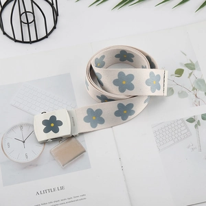 Ceinture en toile à imprimé floral avec boucle métallique pour un style de mode casual