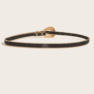 Vue détaillée de la ceinture noire pailletée avec bordure perlée dorée et boucle texturée