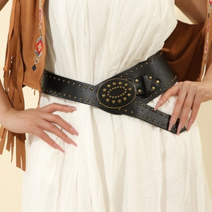 Ceinture Large à Clous Bohème Vintage pour Femmes Ceinture de Taille en Similicuir Punk avec Grande Boucle Ovale à Rivets Noir Accessoire de Mode