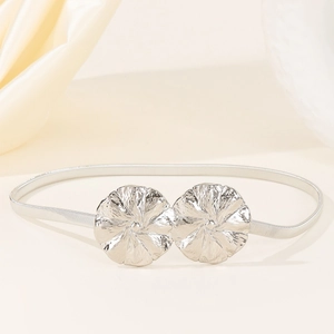 Ceinture élastique argentée avec doubles boucles de fleurs en métal pour robes