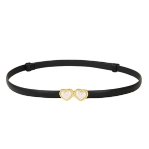 Ceinture fine pour femme en cuir verni noir avec boucle double cœur en perles dorées