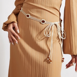 Ceinture Chaîne de Taille Tressée en Coton et Lin Bohémien pour Femmes Décoration Florale en Perles de Résine Y2K Ceinture à Enrouler à Pompons Style Ethnique