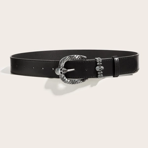 Gothic punk black leather belt featuring a silver vintage skull buckle for men