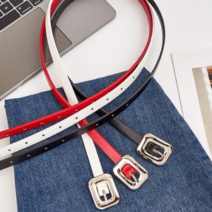 Ceinture Fine en Cuir PU pour Femmes Style Coréen Rétro Boucle Carrée en Alliage à Ardillon Ceinture Décorative Polyvalente pour Jeans Robes