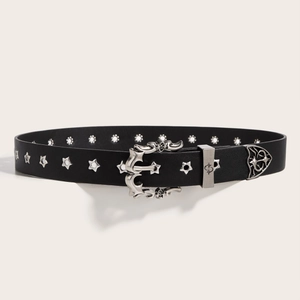 Ceinture gothique en cuir noir avec rivets étoilés et boucle en métal gravé