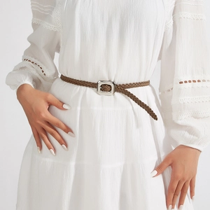 Ceinture Étroite en Cuir PU Tissé pour Femmes Avec Boucle en Métal Carrée Sangle de Taille Tressée Polyvalente pour Jean Robe