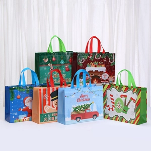 Christmas Non-Woven Gift Bag Laminated Waterproof Handheld Tote Bag Santa Claus Gingerbread Man Pattern Festive Packaging Bag